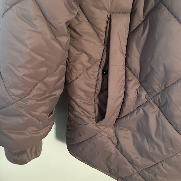MPG light purple puffer jacket size Large - Picture 3 of 6